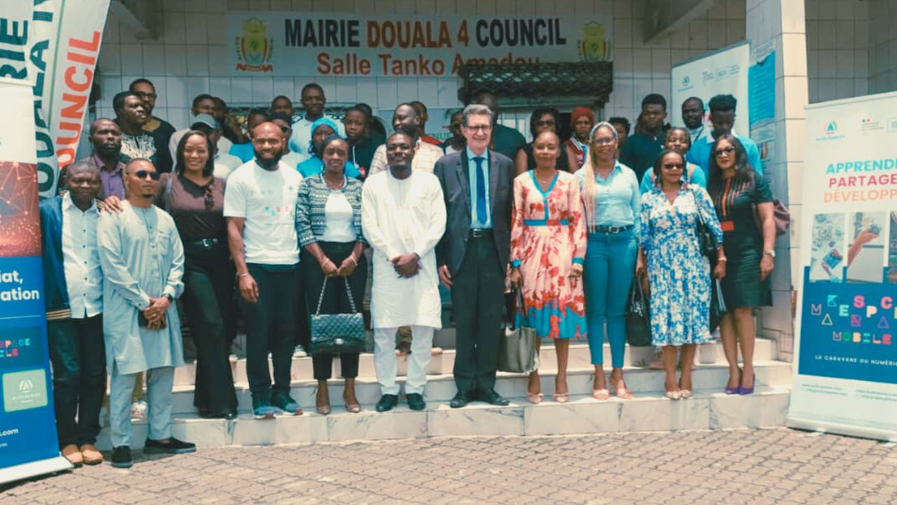 INAUGURATION DU MAKERSPACES MOBILE A DOUALA 4e